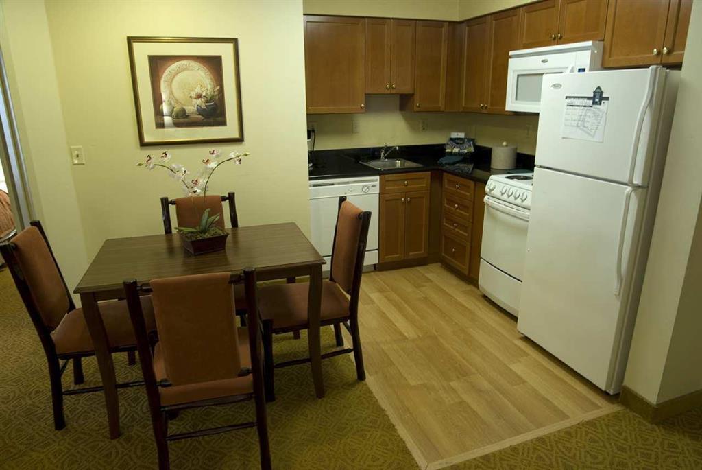 Homewood Suites By Hilton Columbus-Hilliard Habitación foto
